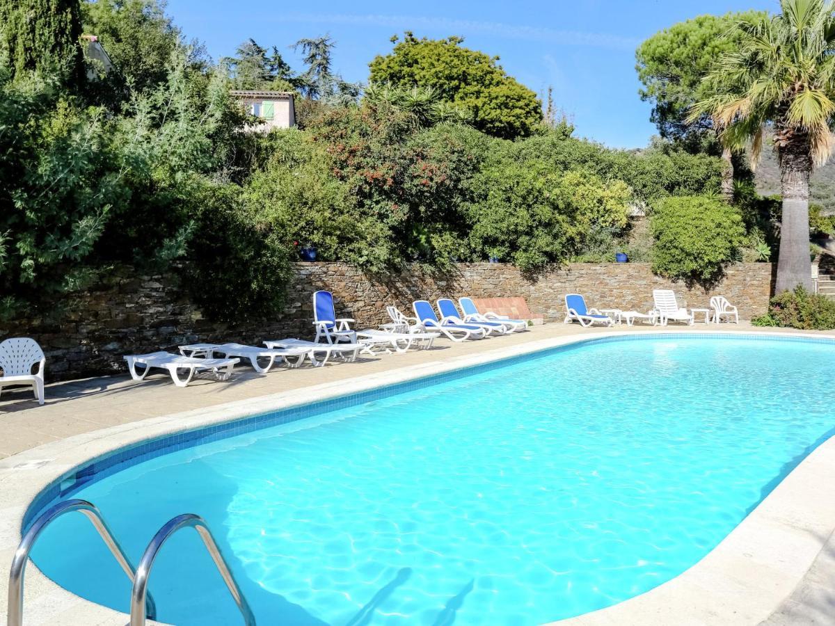 Snug Holiday Home In Bormes Les Mimosas With Pool Eksteriør bilde